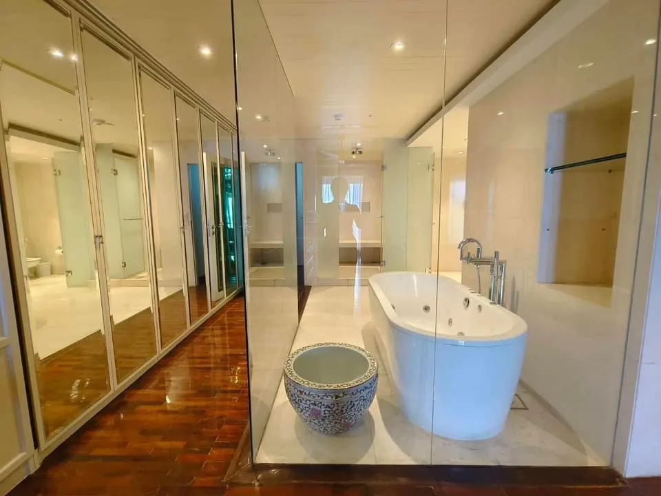 Property photos for State Tower