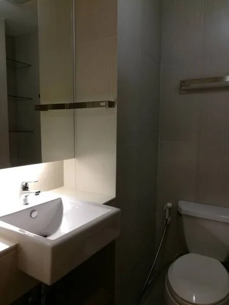 Property photos for Zenith Place Sukhumvit 42
