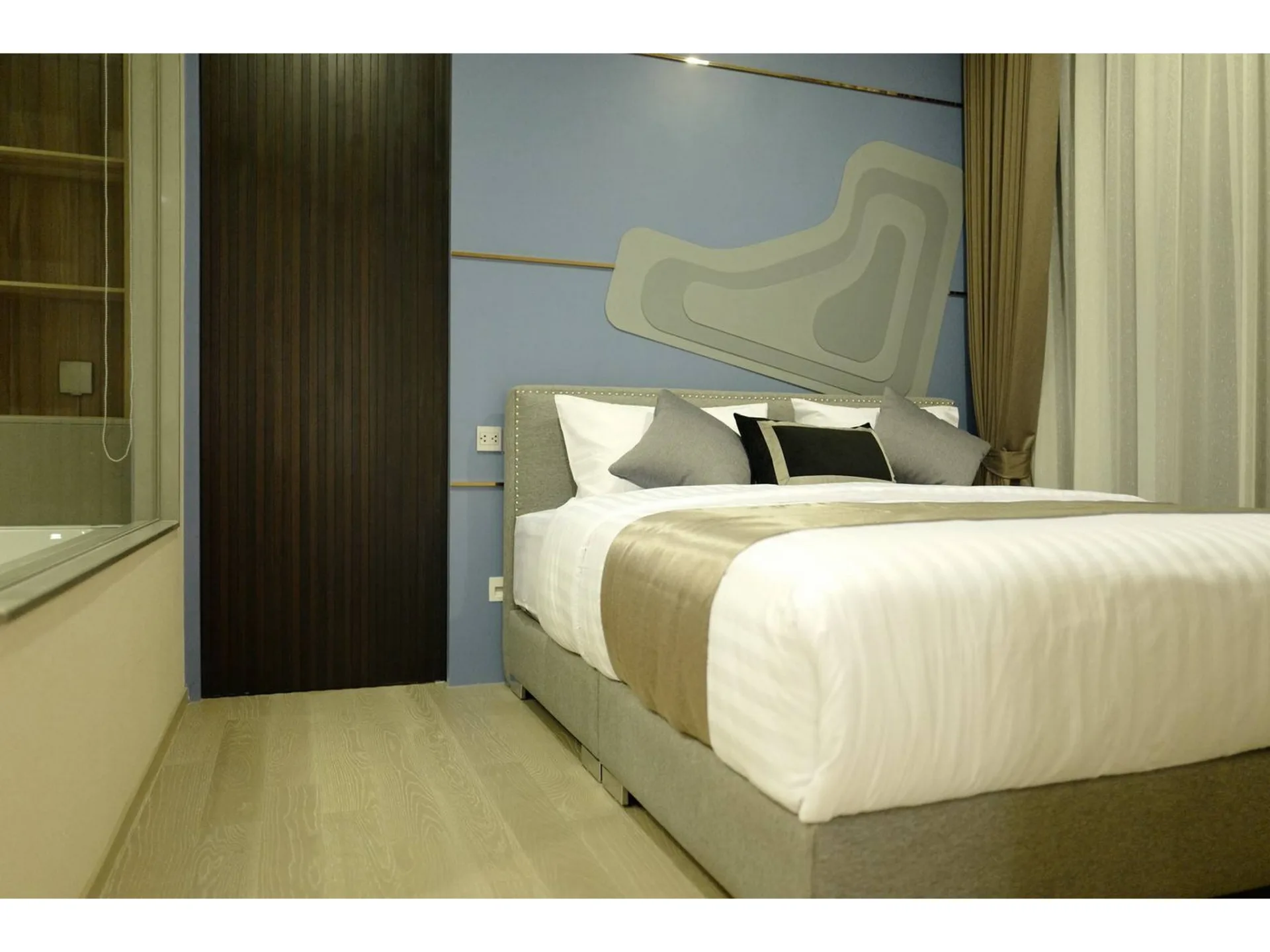 Property photos for The Esse Asoke