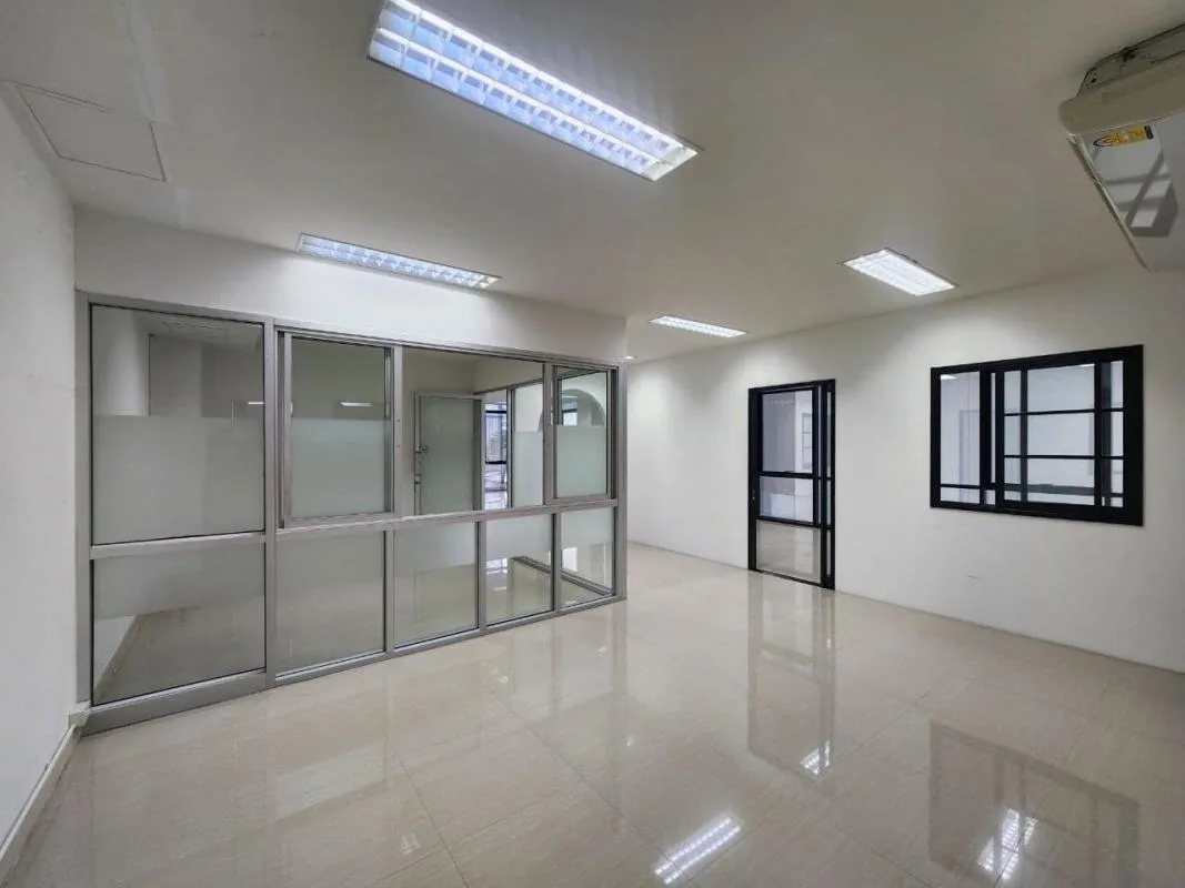 Property photos for Mahatun Building Rama 3