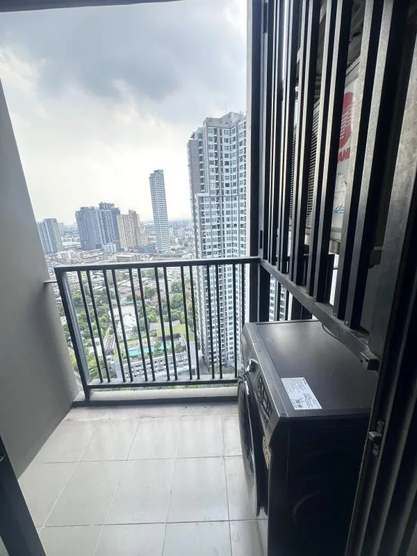 Property photos for The Base Park East Sukhumvit 77