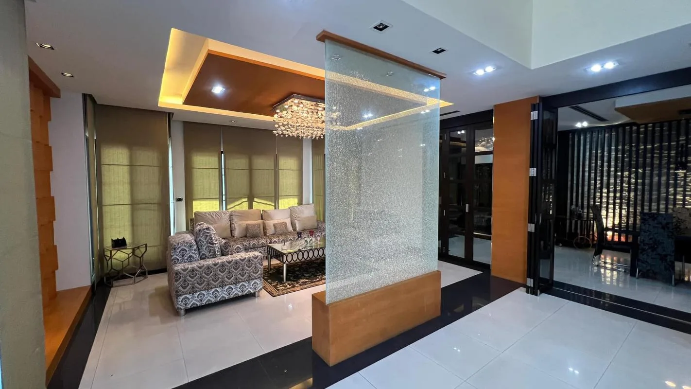 Property photos for Townhouse Suk 26