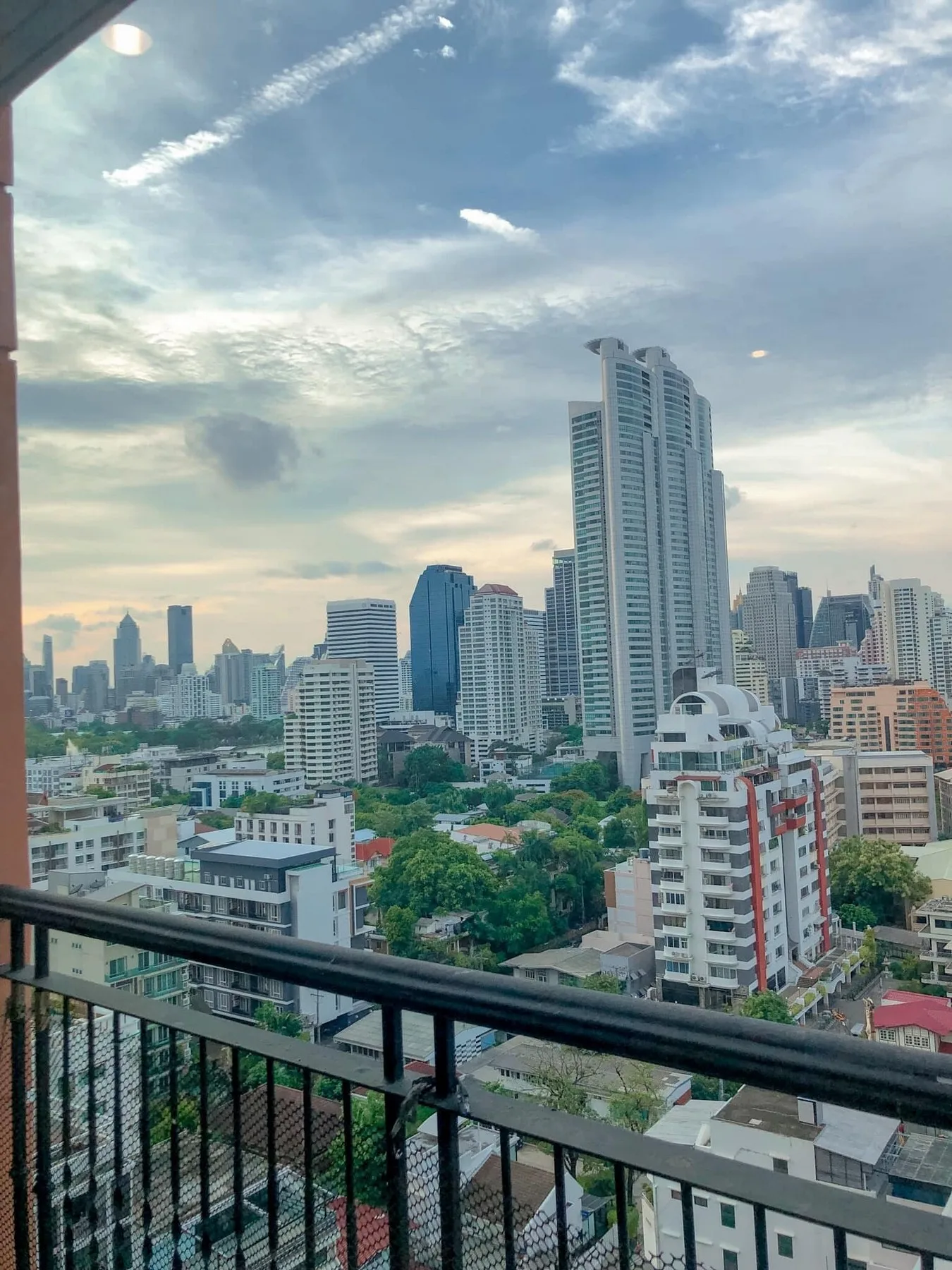 Property photos for Aguston Sukhumvit 22