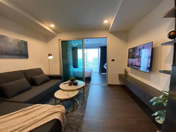 Property photos for THE LINE Phahonyothin Park