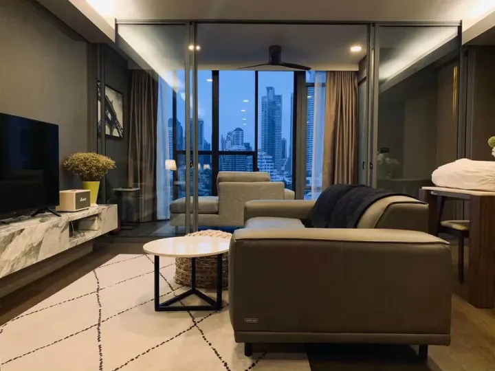 Property photos for Siamese Exclusive Queens