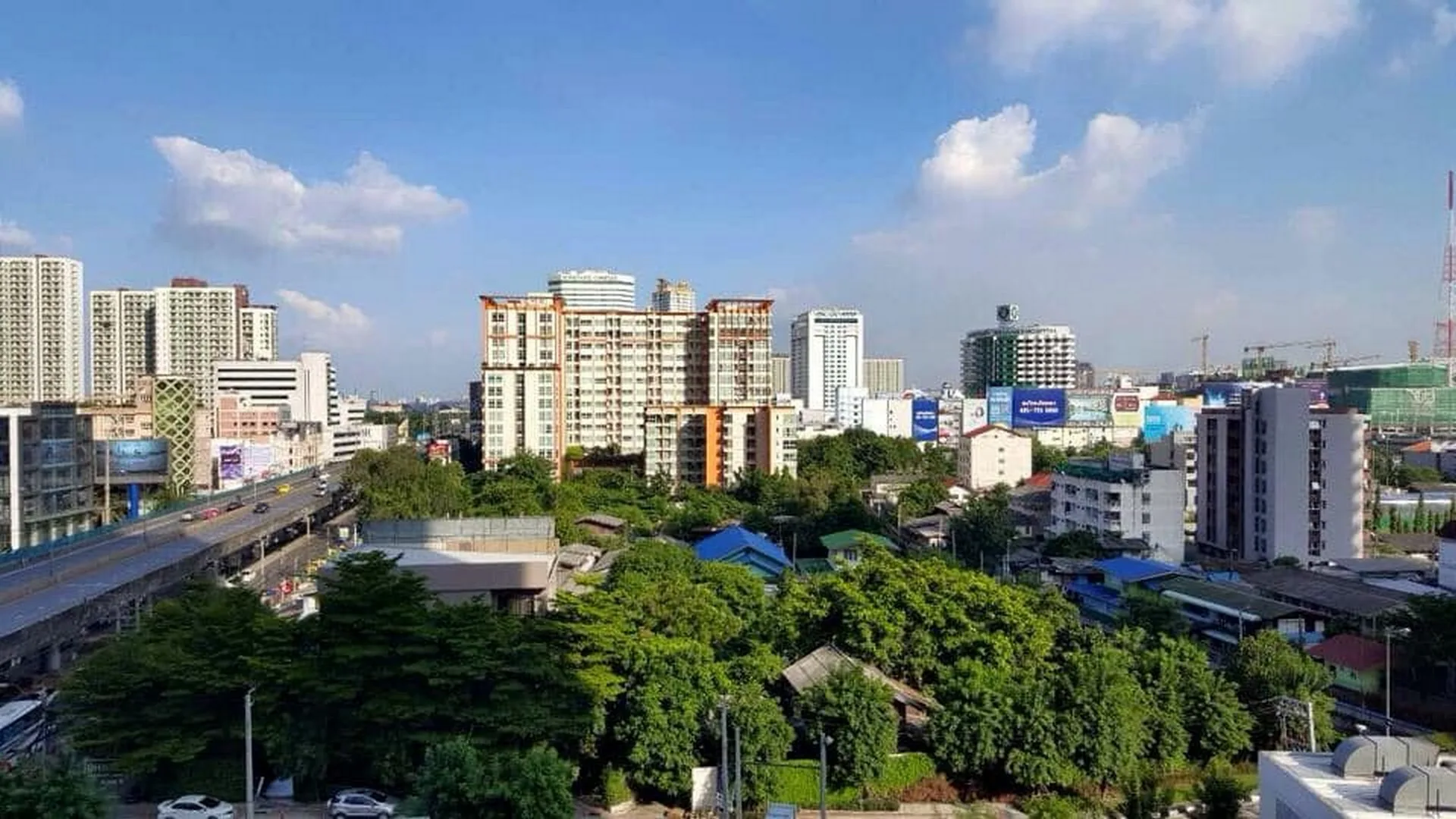 Property photos for Condolette Midst Rama 9