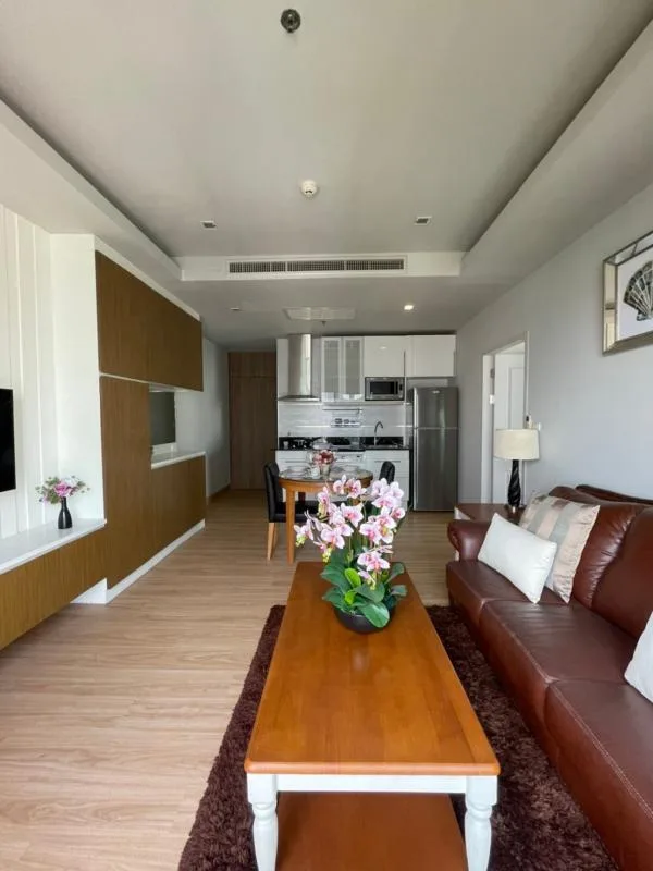 Property photos for Noble Refine