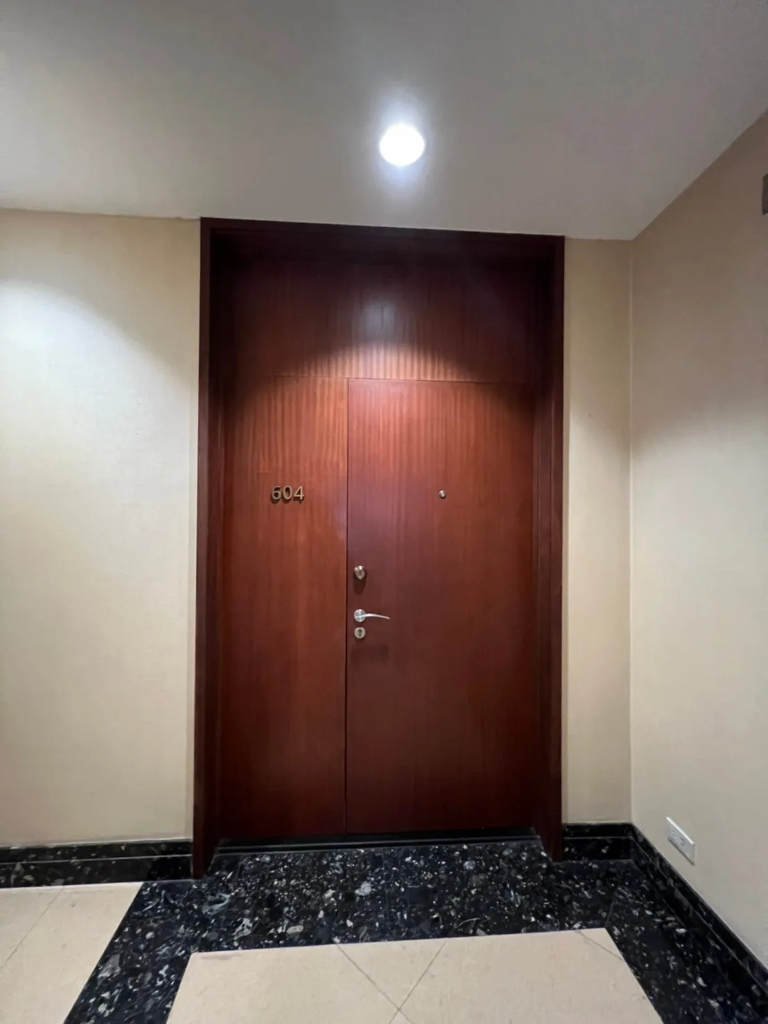 Property photos for Royal Residence Park