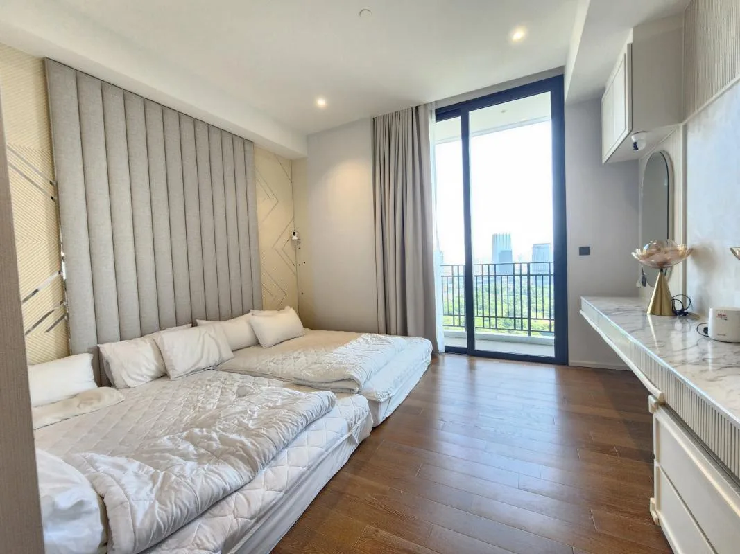 Property photos for Muniq Langsuan