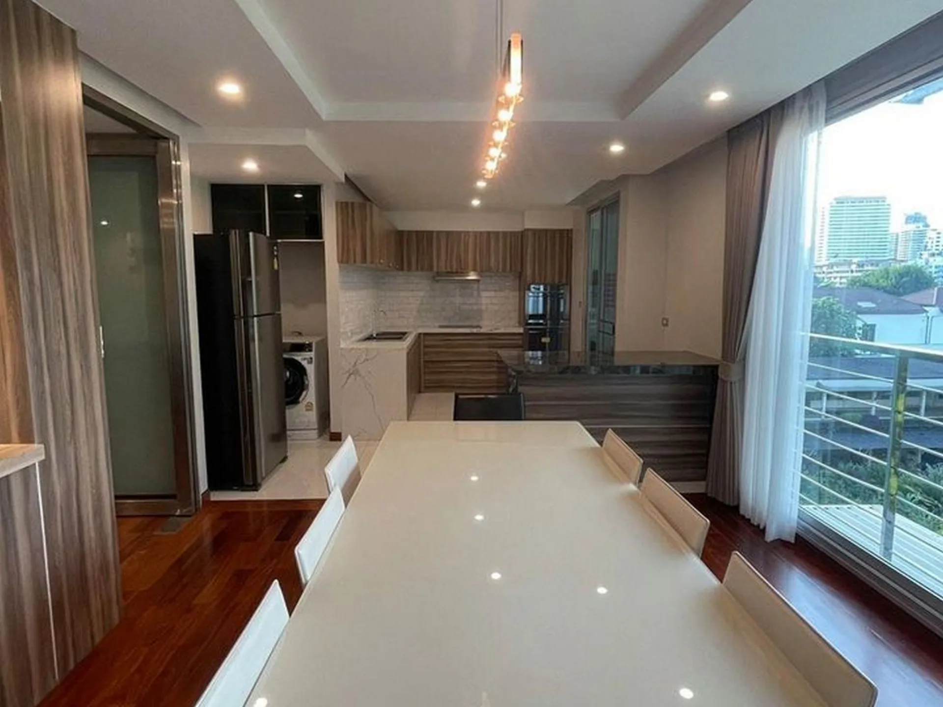 Property photos for L3 Avenue