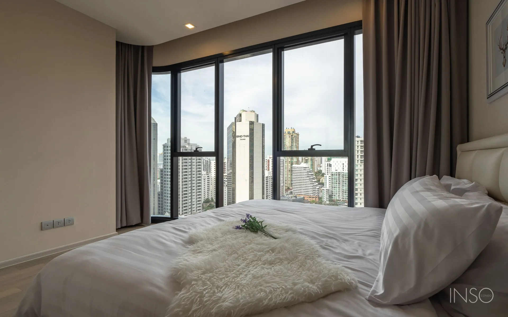 Property photos for Ashton Asoke