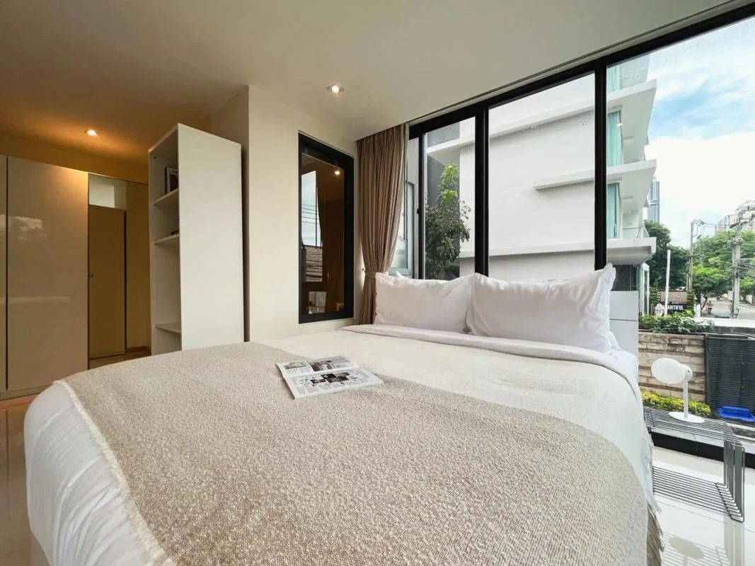 Property photos for SOCIO Reference 61