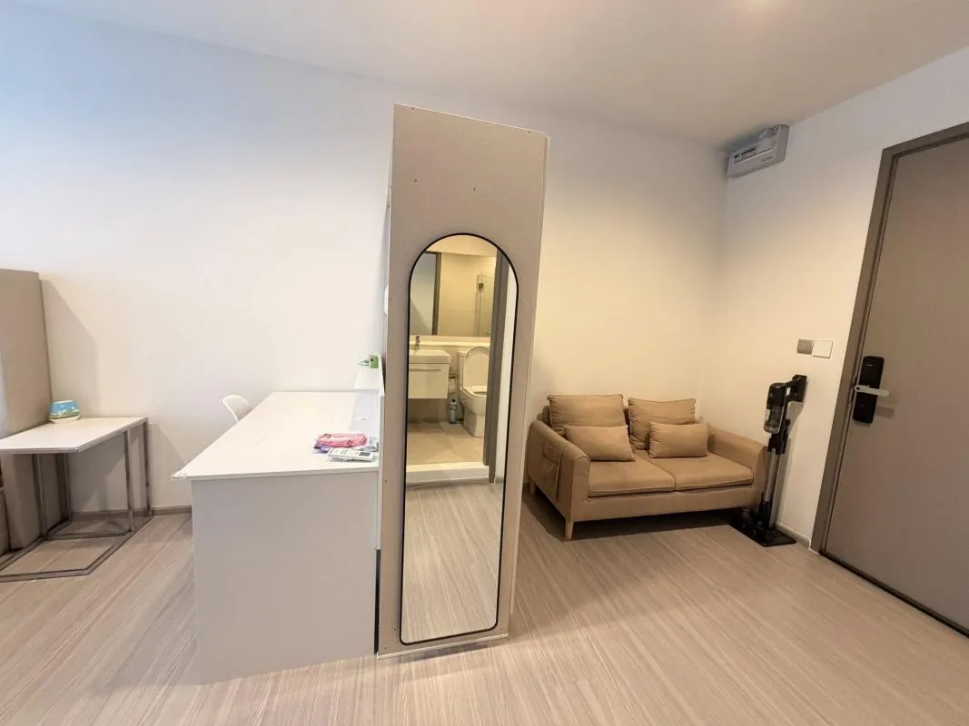Property photos for Life Asoke Hype