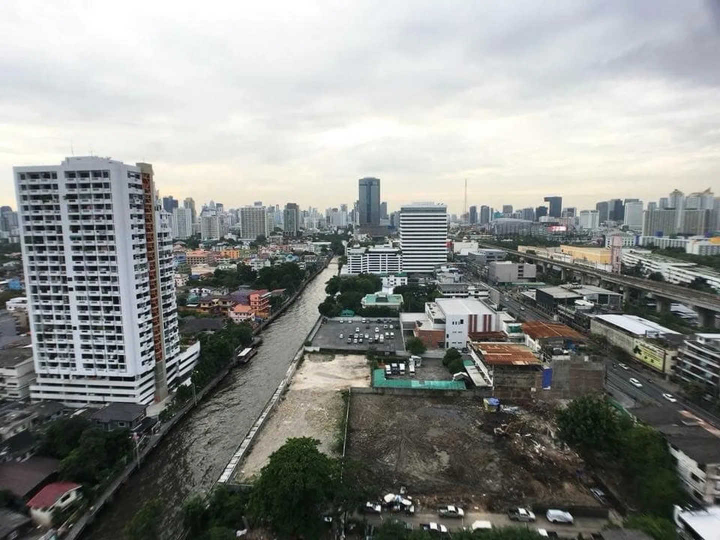 Property photos for The Niche Pride Thonglor-Phetchaburi