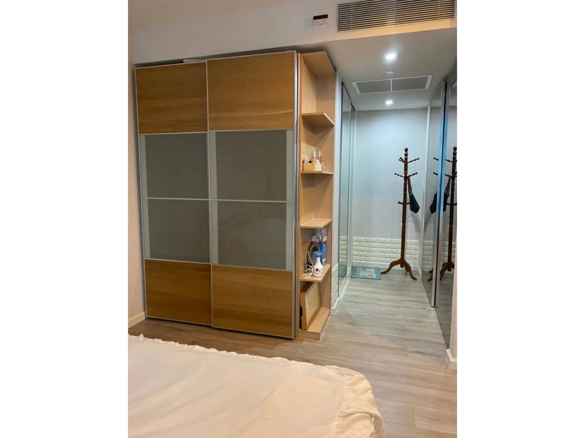 Property photos for The Room Sukhumvit 21