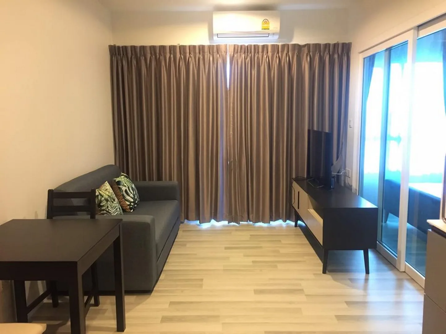 Property photos for The Key Sathorn - Charoenraj