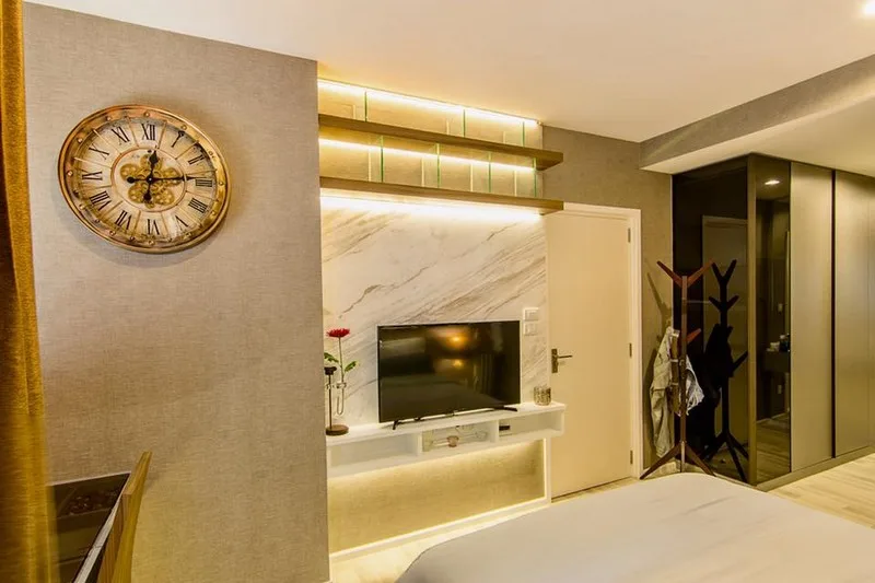 Property photos for The Key Sathorn - Charoenraj