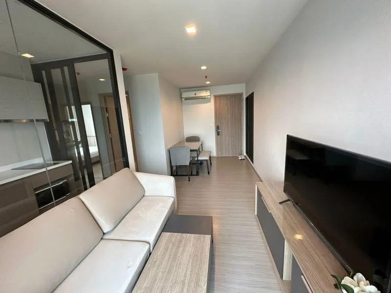 Property photos for Life Sathorn Sierra