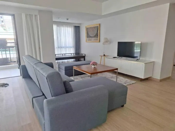 Property photos for Sathorn 111