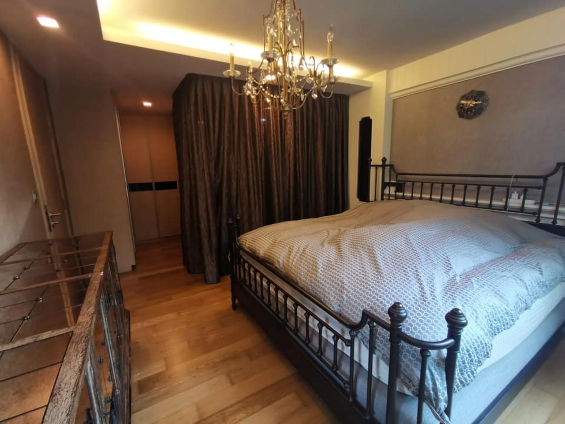 Property photos for Via Botani