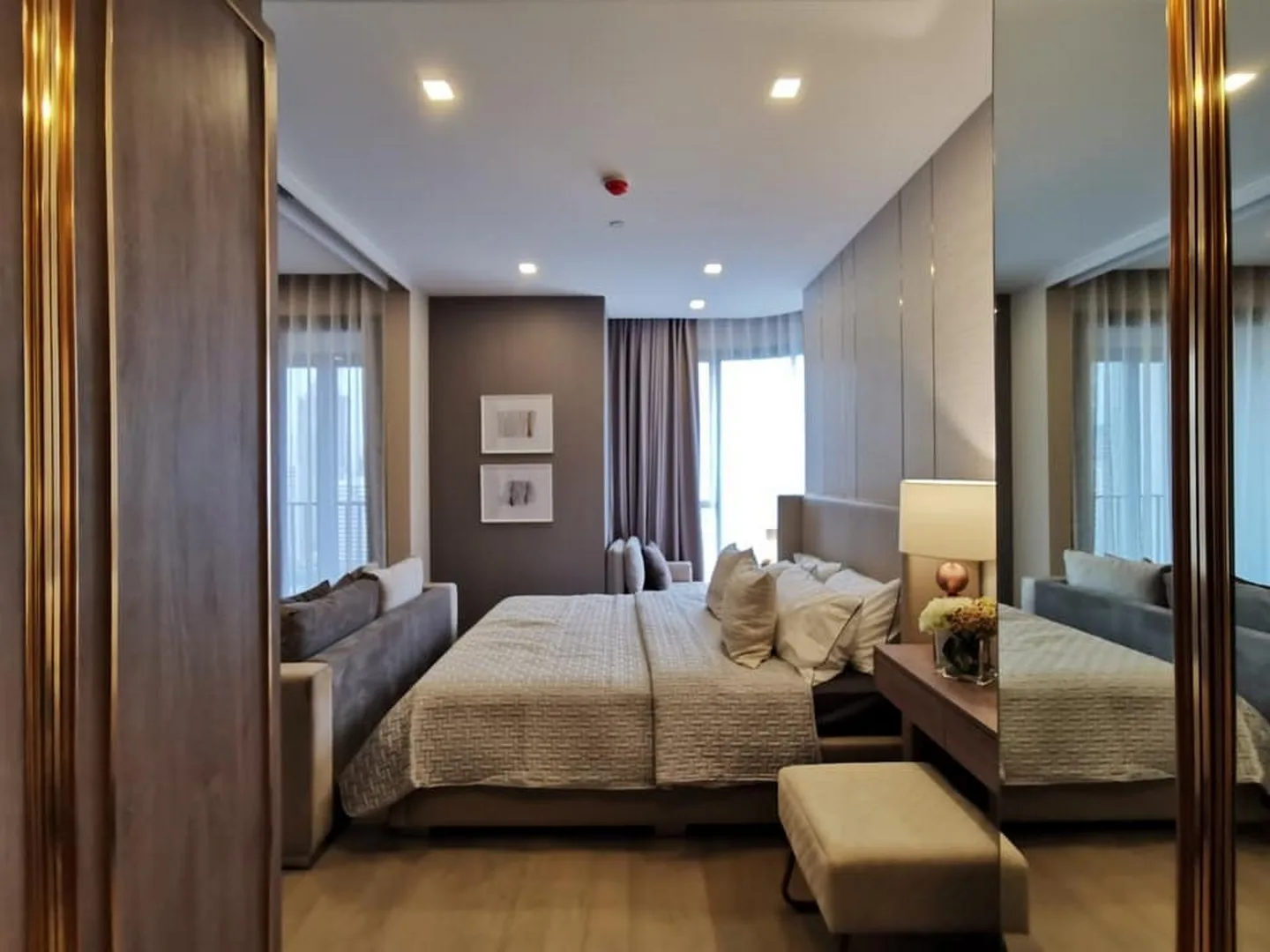 Property photos for Ashton Asoke