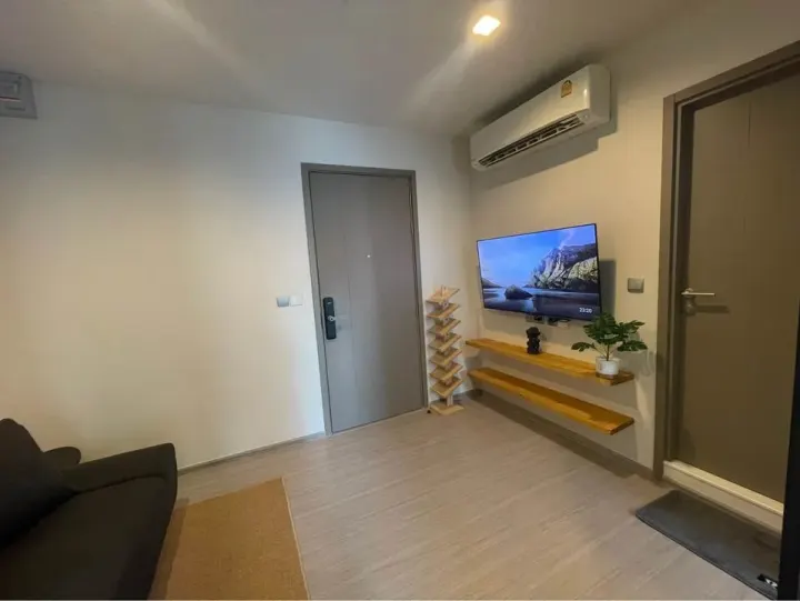 Property photos for Life Asoke Hype