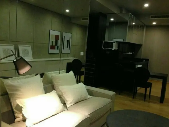 Property photos for Noble Revent