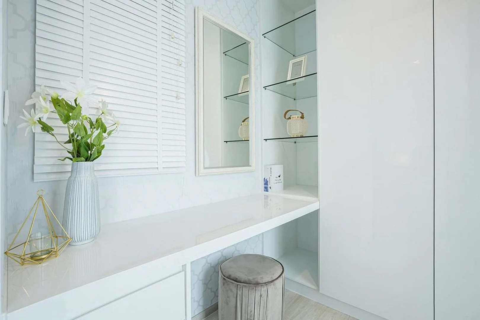 Property photos for Life One Wireless