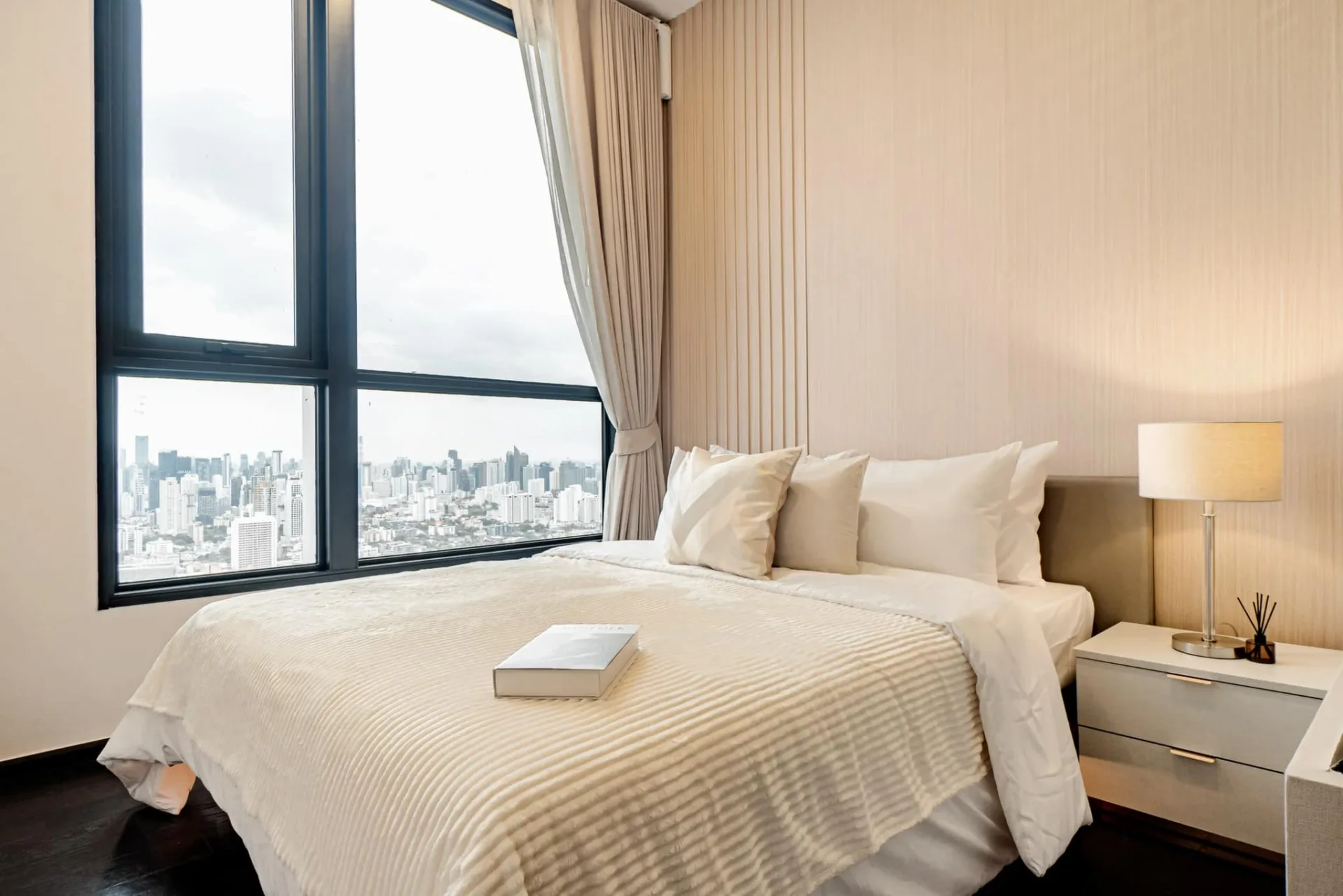 Property photos for Park Origin Thonglor