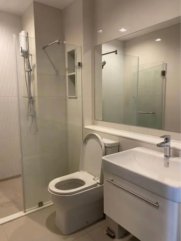 Property photos for Life Asoke Hype