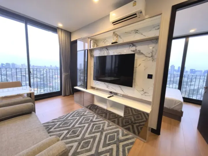 Property photos for Noble Around Ari