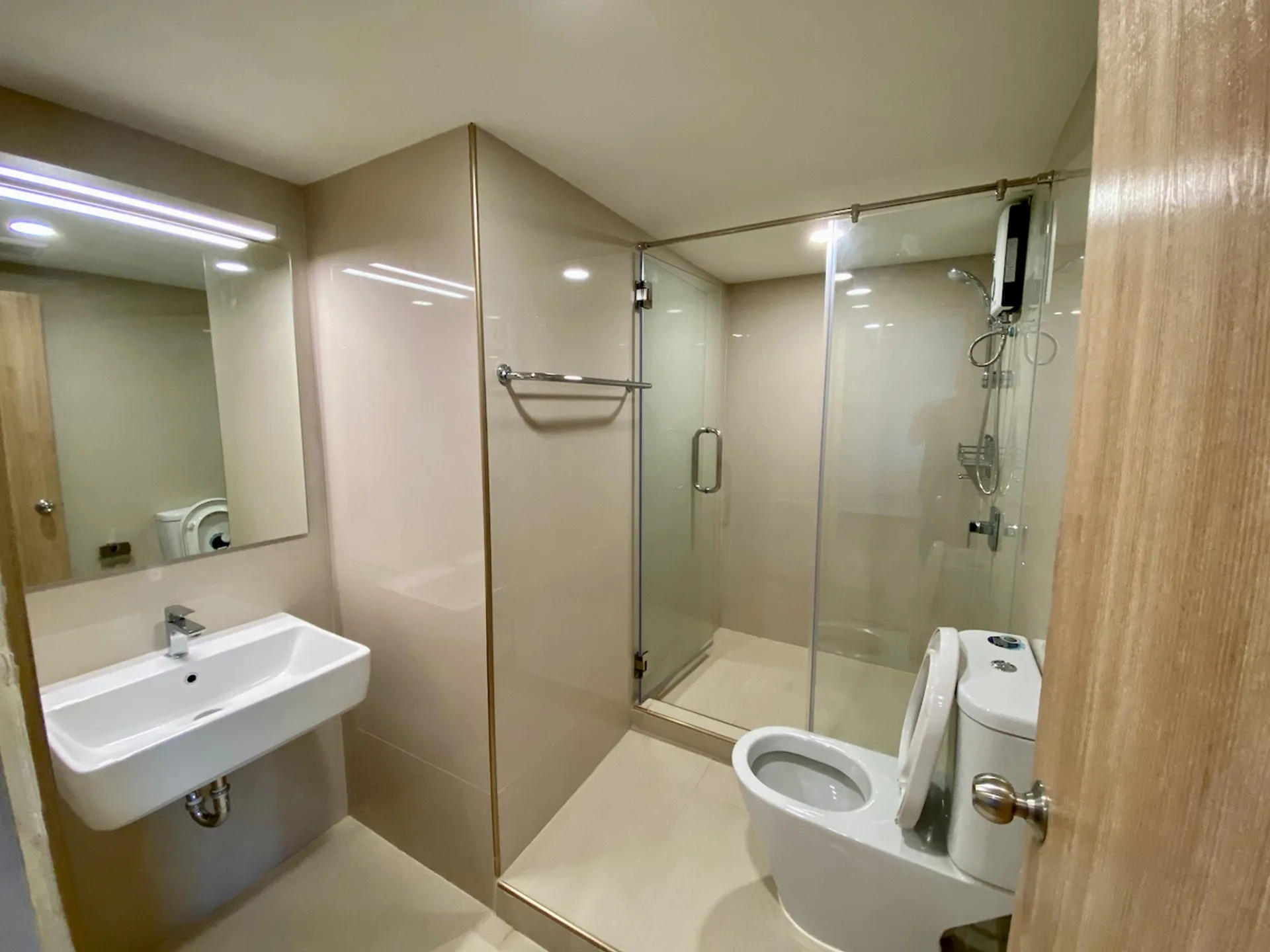 Property photos for 38 Mansion