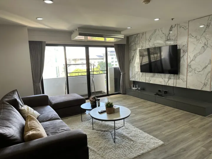Property photos for The Royal Place 2