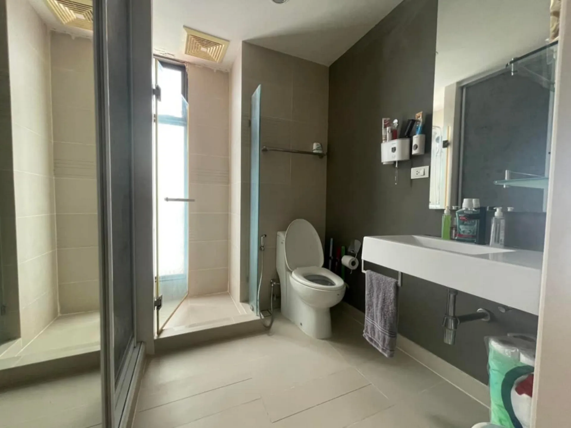 Property photos for Sense Phaholyothin