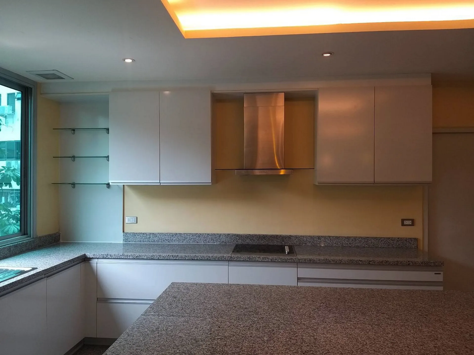 Property photos for Seven Place Executive Residences