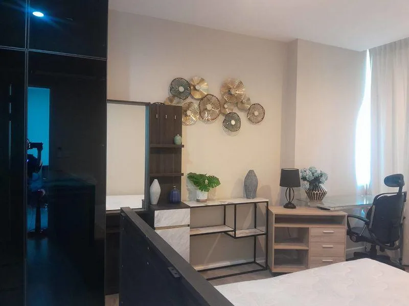 Property photos for 333 Riverside