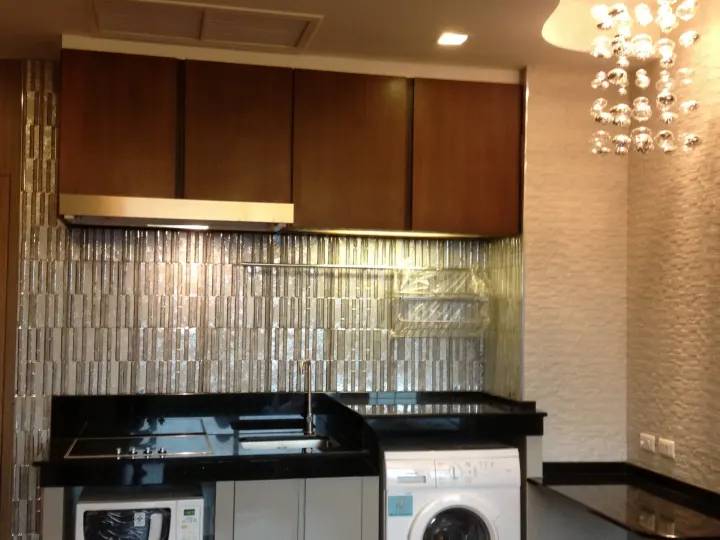 Property photos for Noble Reveal