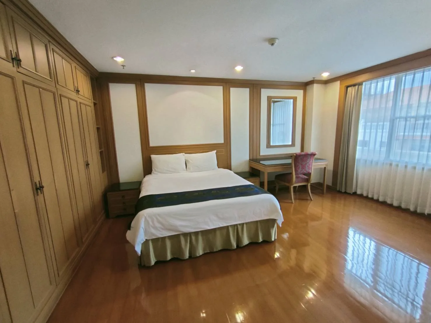 Property photos for Empire Sawasdee