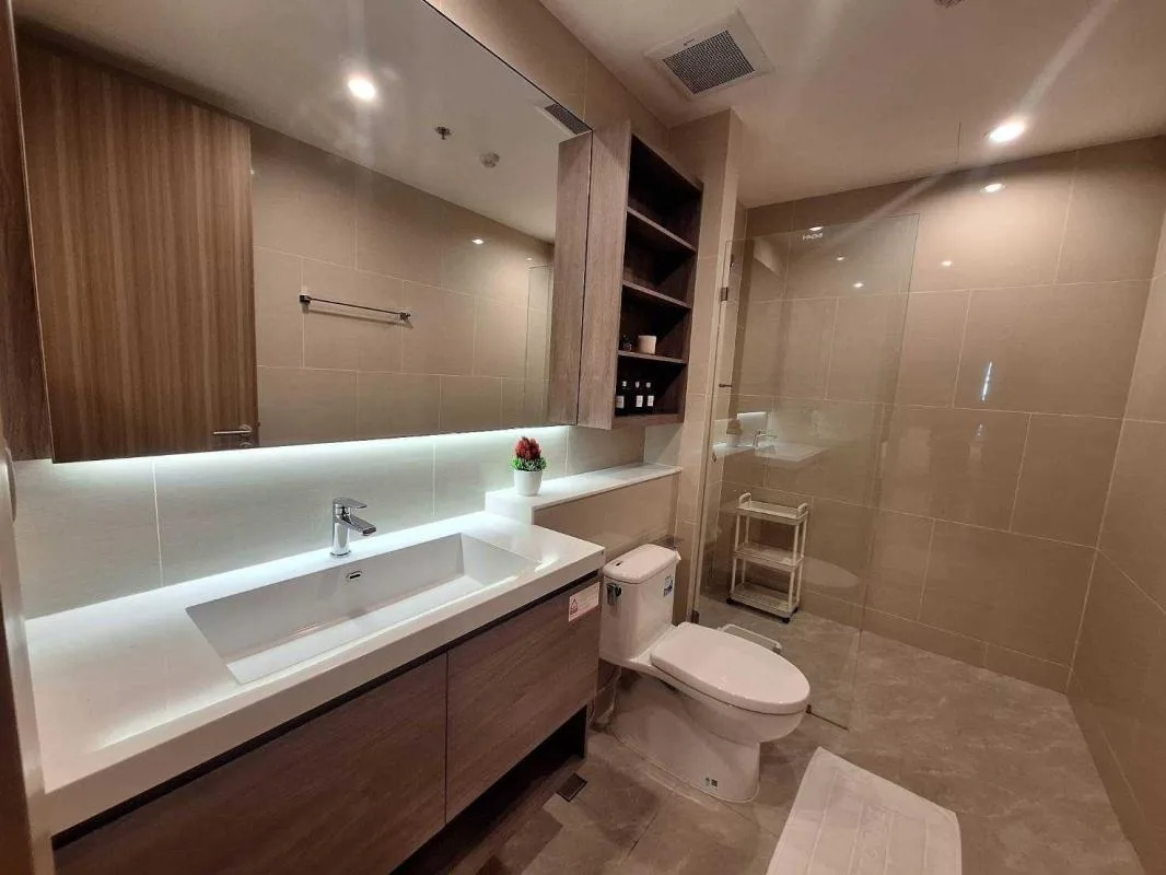 Property photos for Sathorn 111