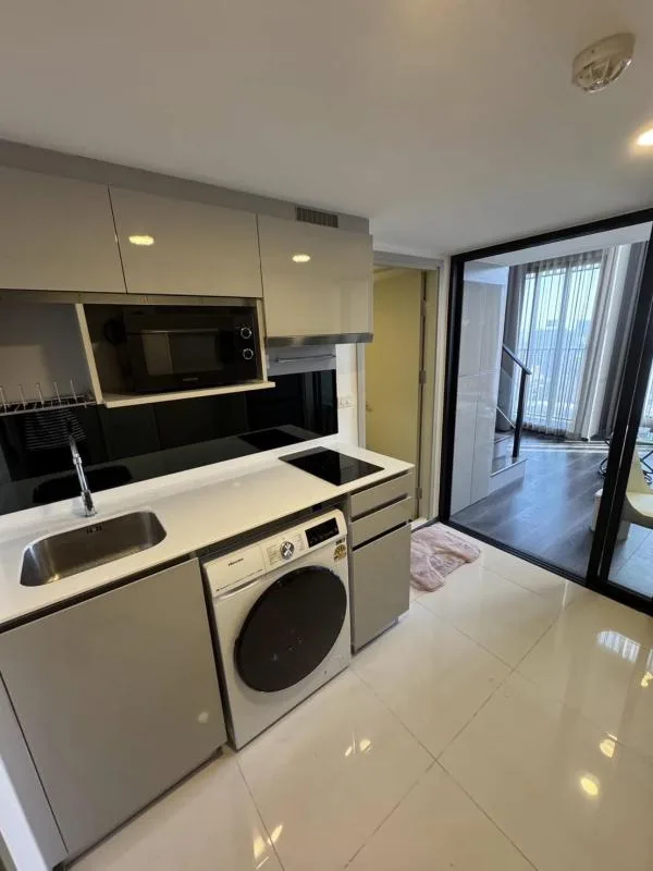 Property photos for Knightsbridge Space Ratchayothin