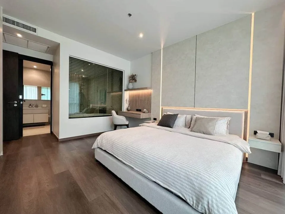 Property photos for The Address Chidlom