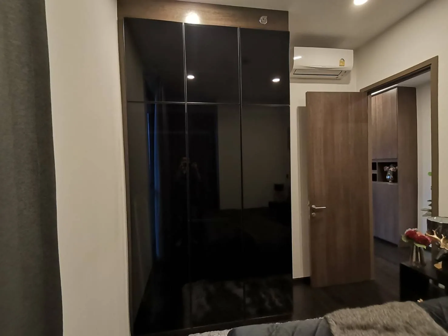 Property photos for Park Origin Thonglor