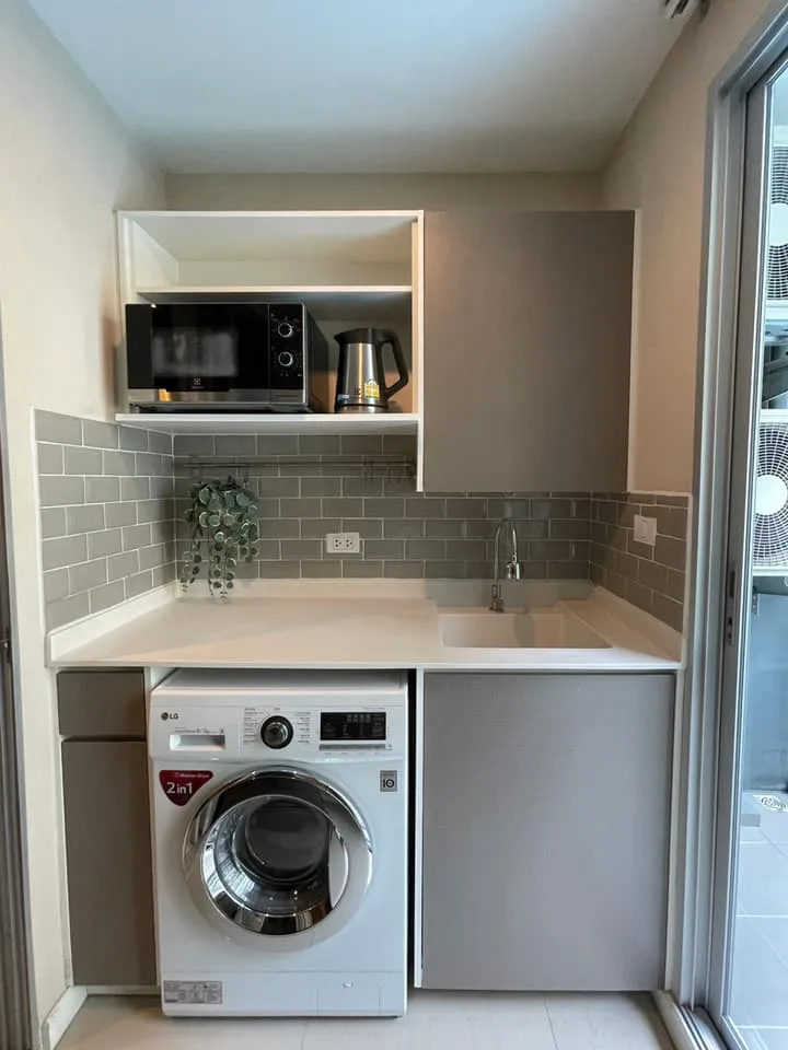 Property photos for Metro Luxe Rama 4