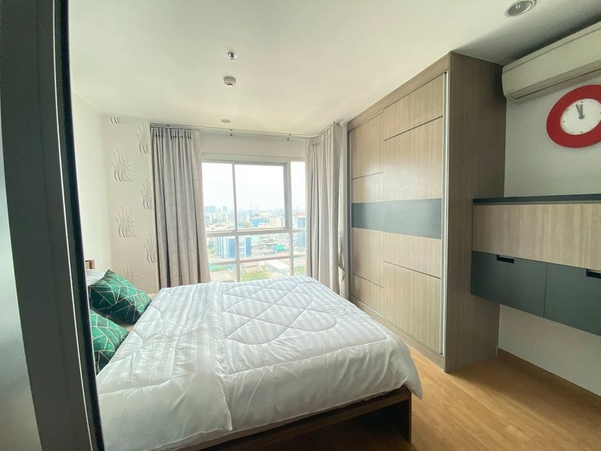 Property photos for U Delight @ Huay Kwang Station