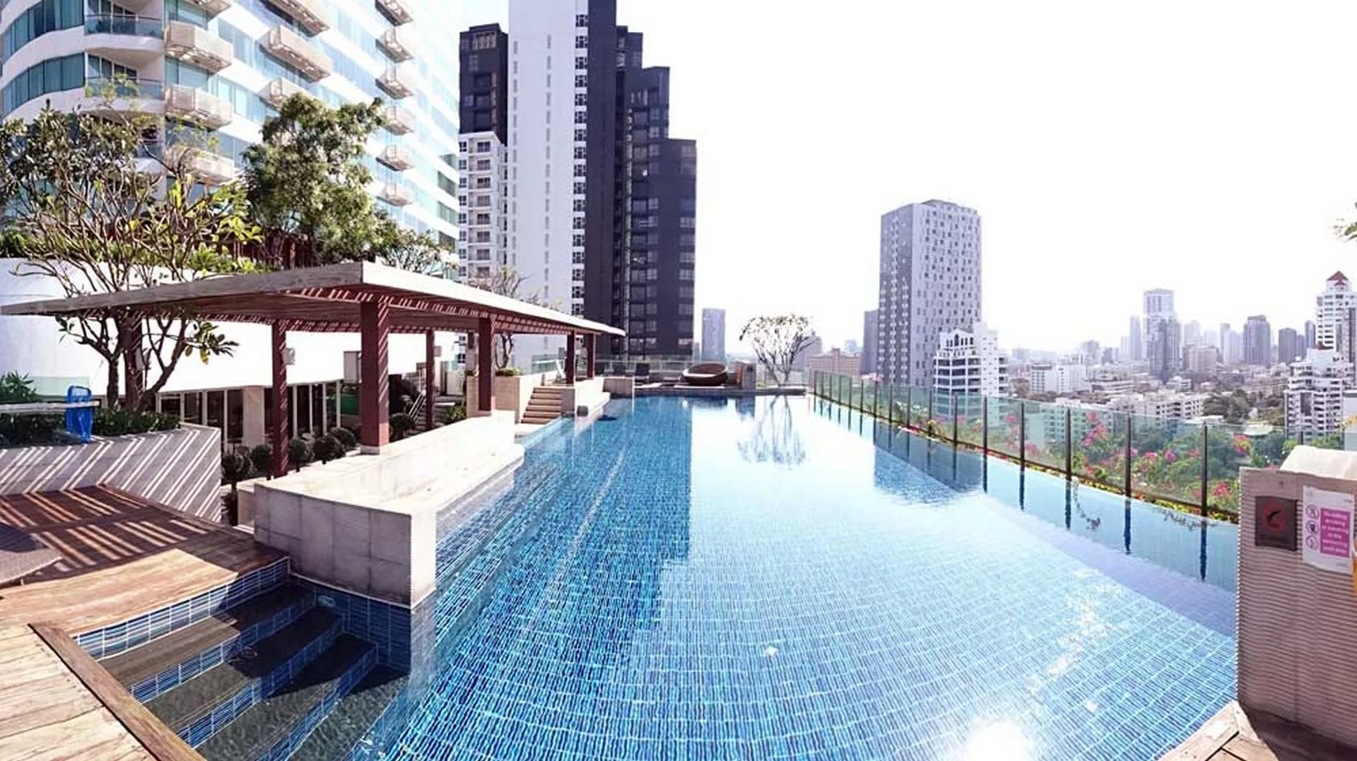 Property photos for Eight Thonglor Residence
