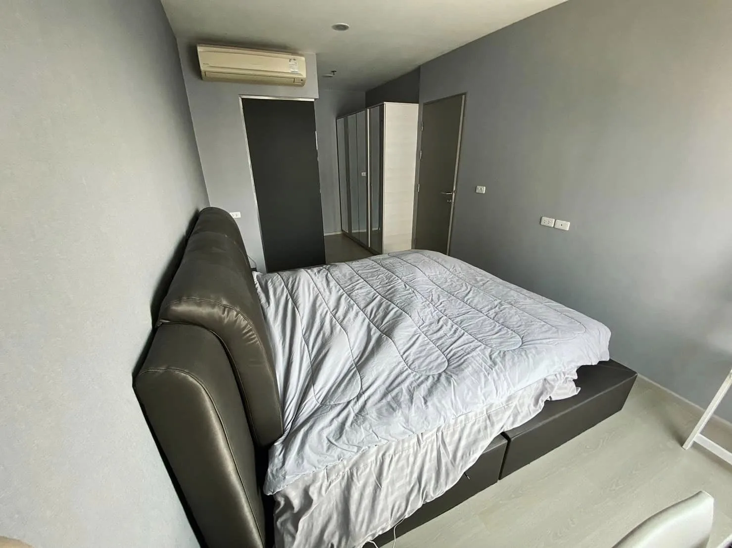 Property photos for Life Ratchadapisek