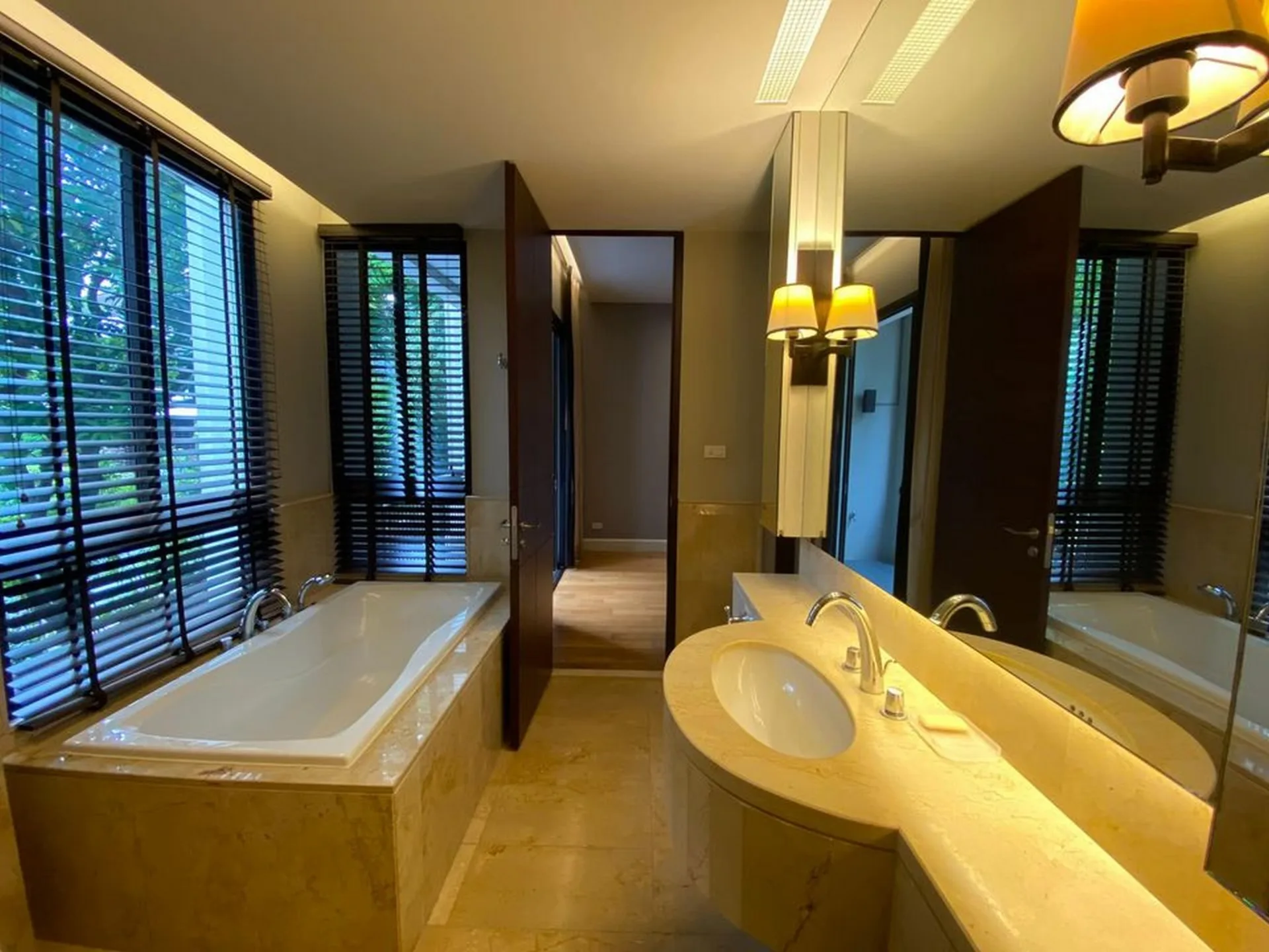 Property photos for Vincente Sukhumvit 49