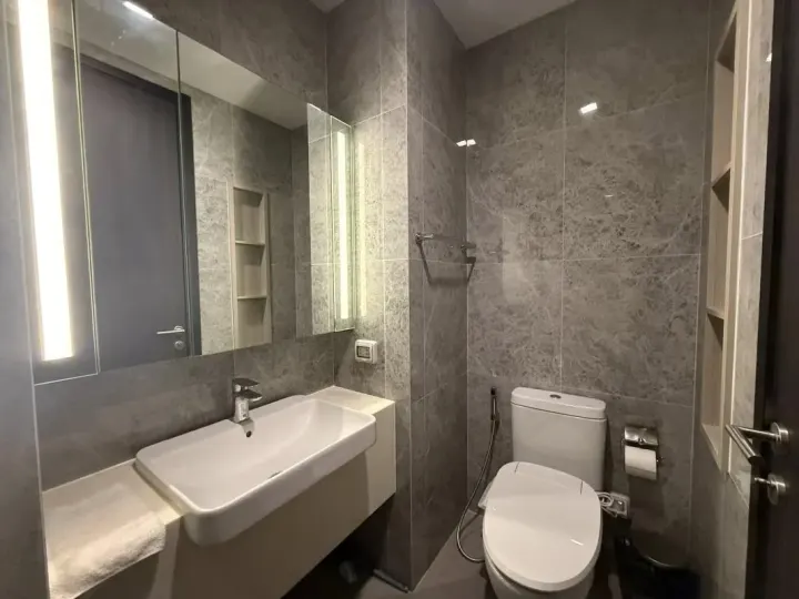 Property photos for Noble Around Ari