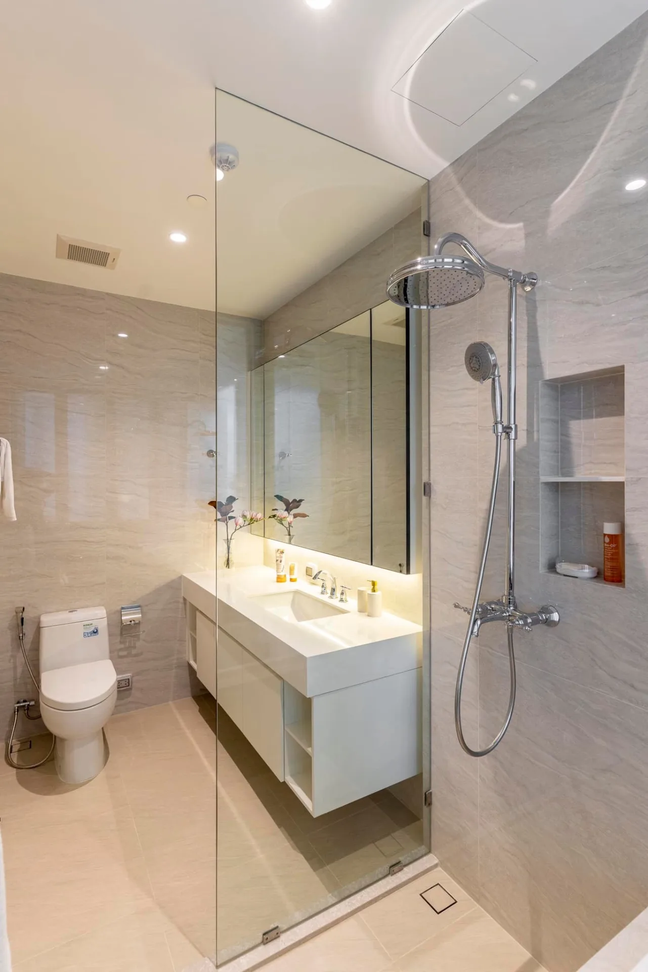Property photos for Muniq Langsuan