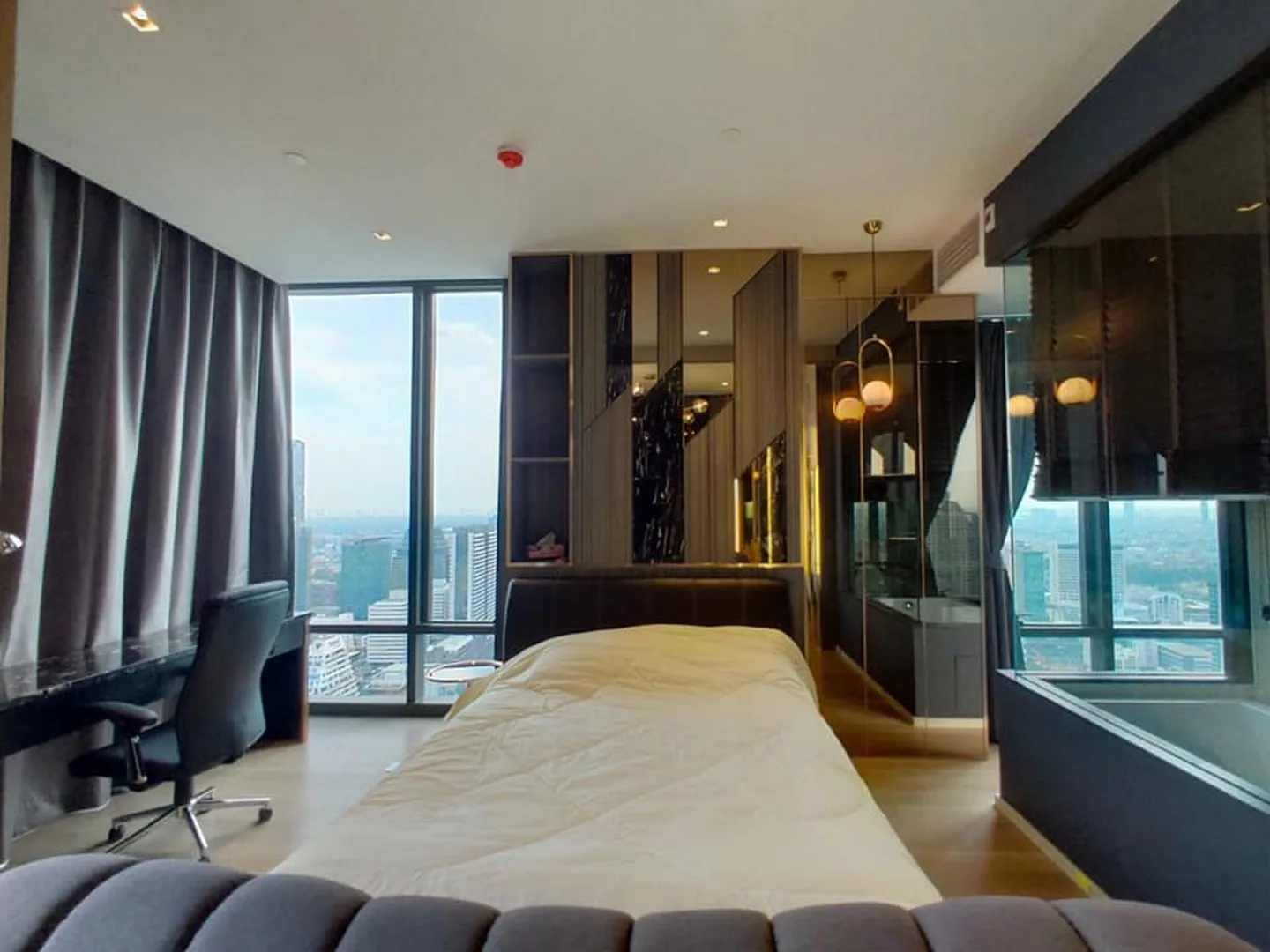Property photos for Ashton Silom